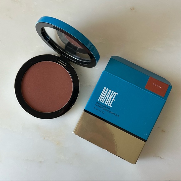 Make Beauty Equinox MICROSUEDE BRONZER - Picture 2 of 5